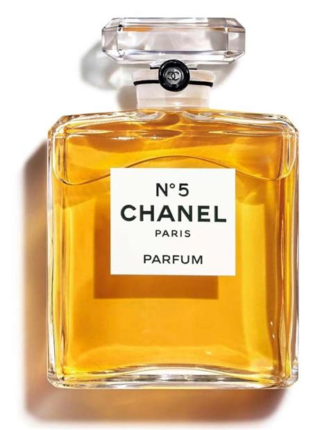 profumo chanel 5 storia|Chanel n5: storia del profumo che compie 100 anni.